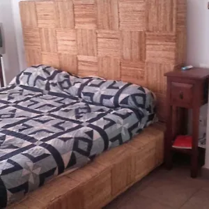 En Casa Compartida Retamar Homestay