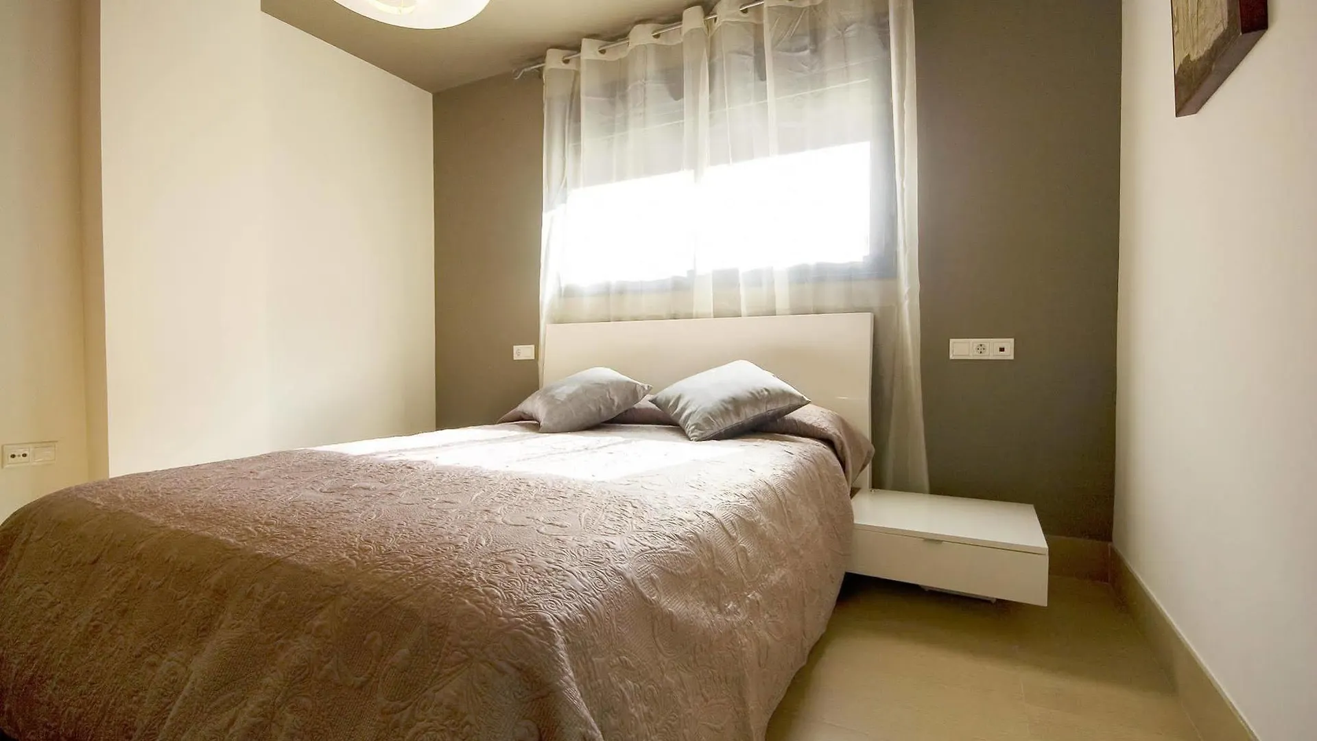 Lejlighed Apartamentos 16:9 Suites Almería