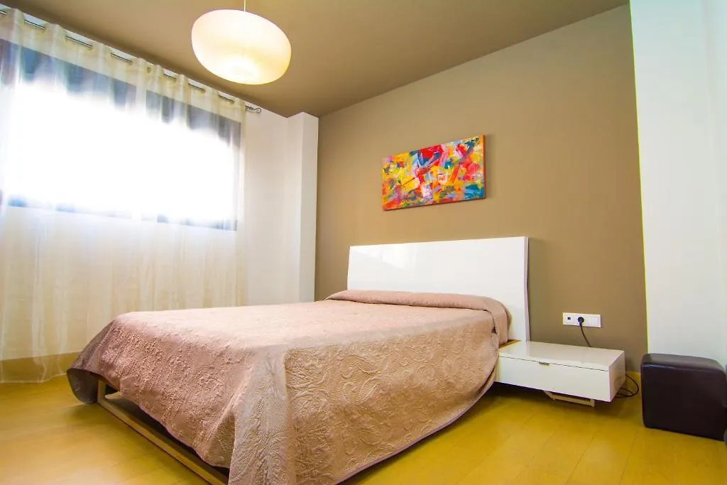 Apartamentos 16:9 Suites Almería Lejlighed